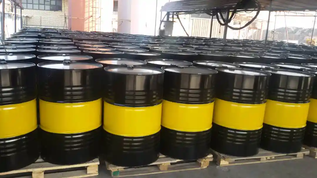Cutback Bitumen RC250 drums with yellow band prepared for export by ATDM.