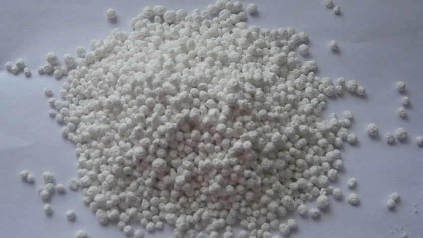 High-purity Calcium Chloride prills used for industrial, de-icing, and moisture-control applications.